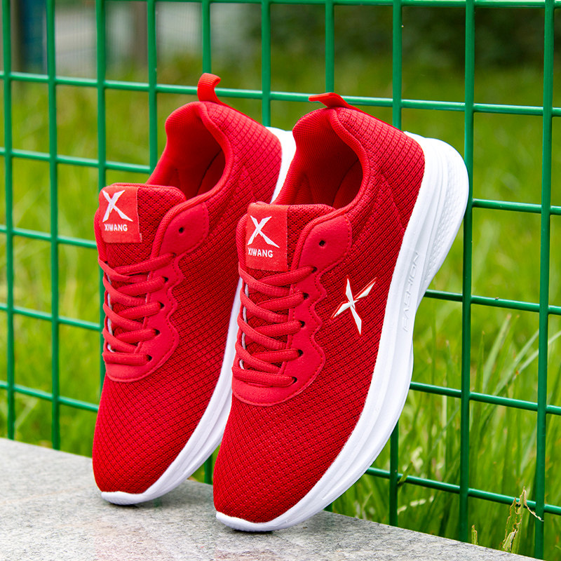 红色运动鞋女透气网面平底休闲超轻便软底跑步鞋男女情侣旅游网鞋
