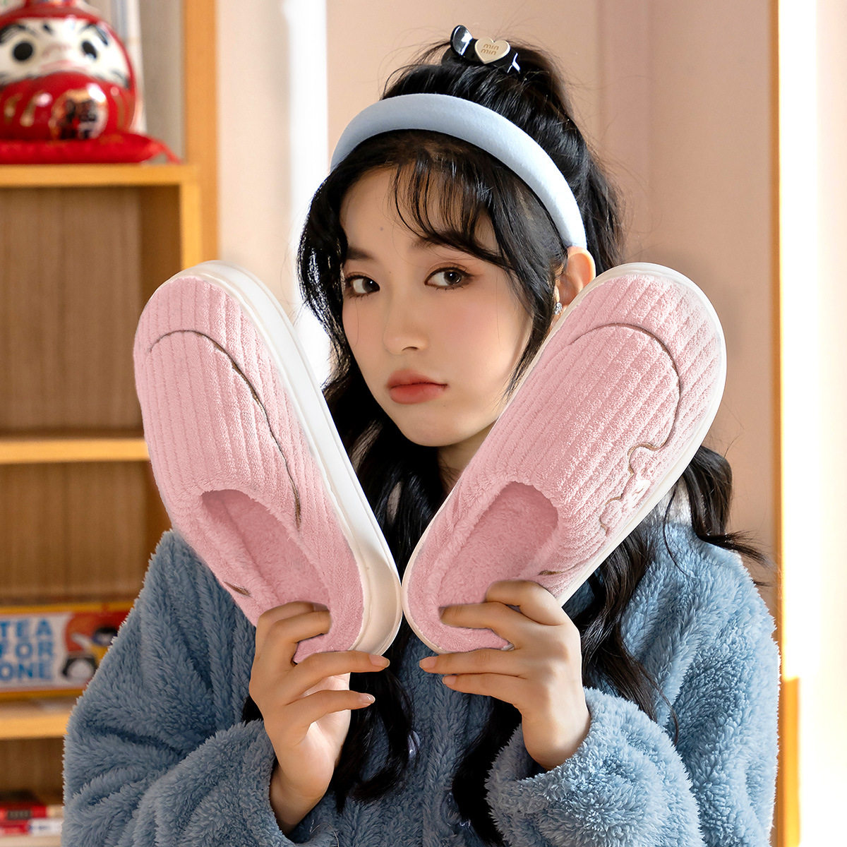 洁丽雅简约舒适厚底棉拖鞋粉色可爱冬季新款室内防滑情侣棉拖鞋新