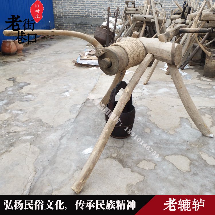 怀旧老物件老辘轳老式手摇打水器旧社会物件水井打水桶复古摆件