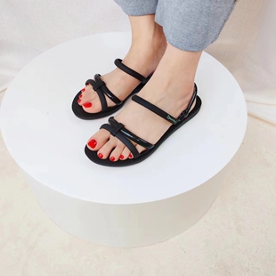 2024新巴西细带软底舒适夏平底百搭沙滩两穿女凉鞋 拖鞋