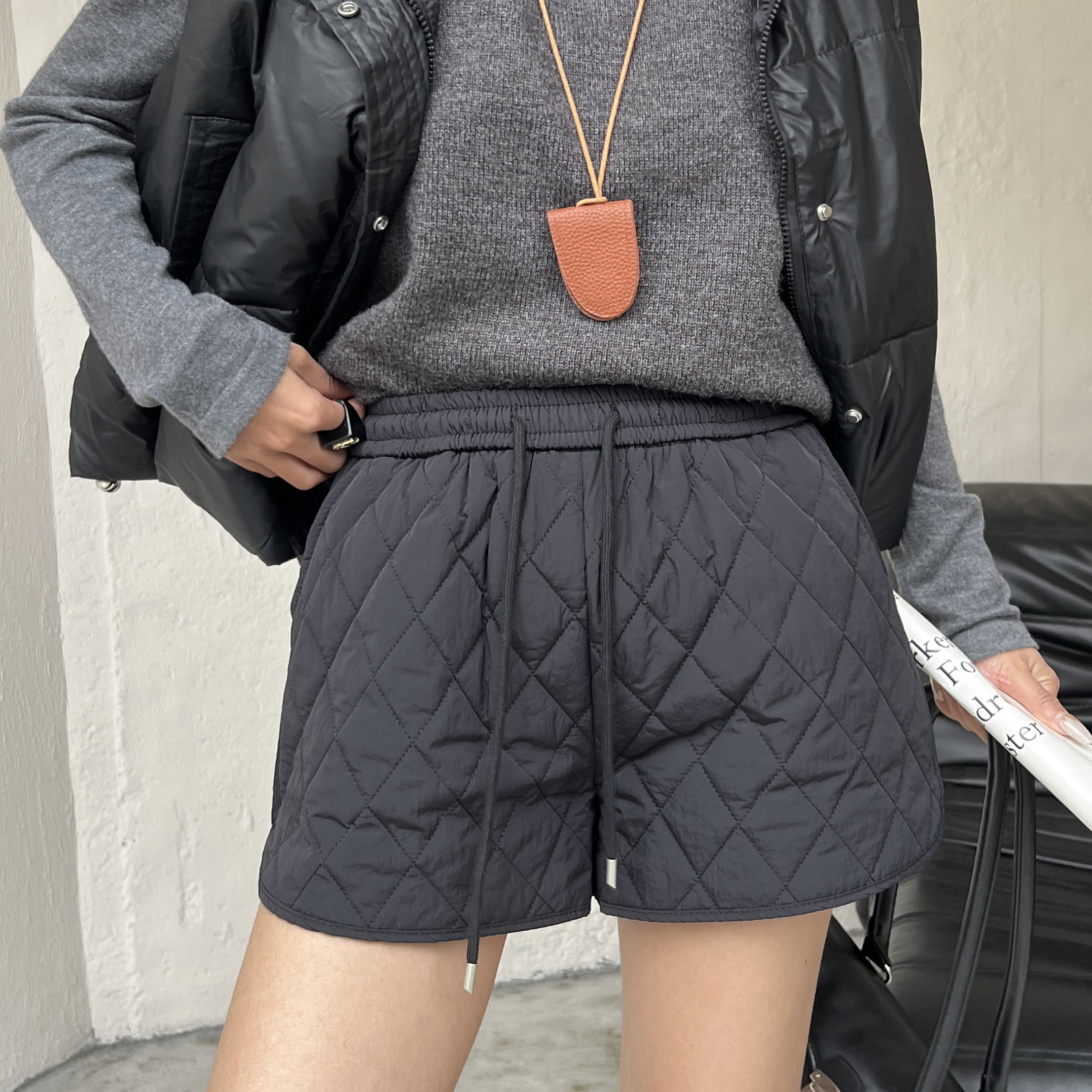 菱格夹棉压线短裤女秋冬外穿宽松