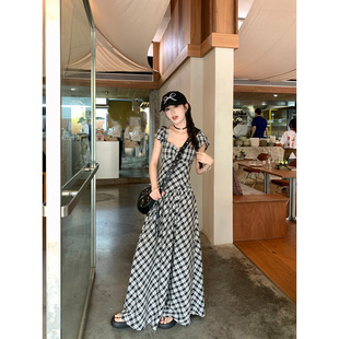 法式 海边收腰气质a字长裙子 复古高级感格子连衣裙女2025新款 夏季