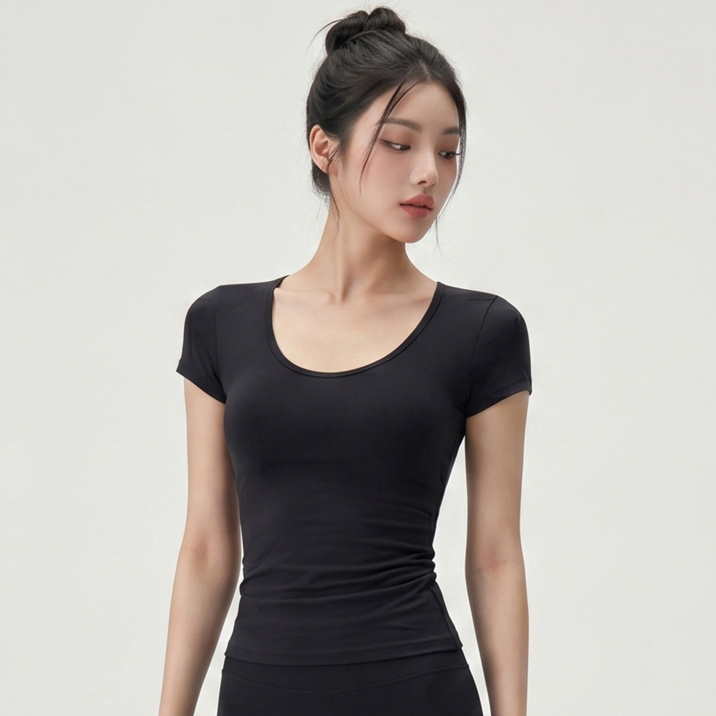修身显瘦正肩U领短袖T恤跑步运动透气普拉提瑜伽训练服女健身衣