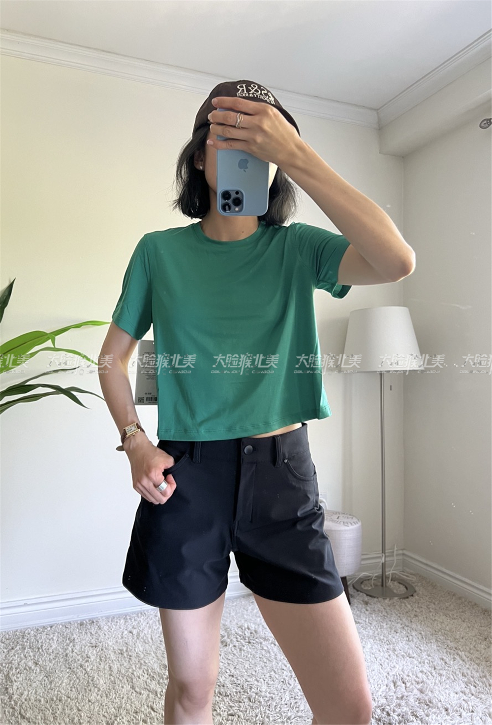 瑜伽运动休闲短款宽松lululemon