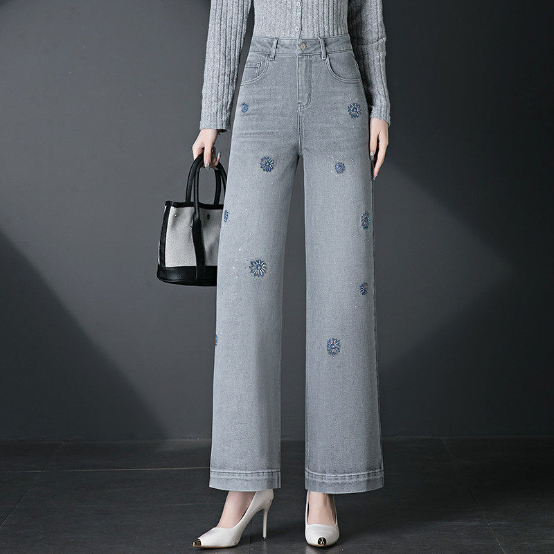时尚刺绣牛仔裤女宽松阔腿裤今年流行爆款休闲显瘦直筒裤气质女裤