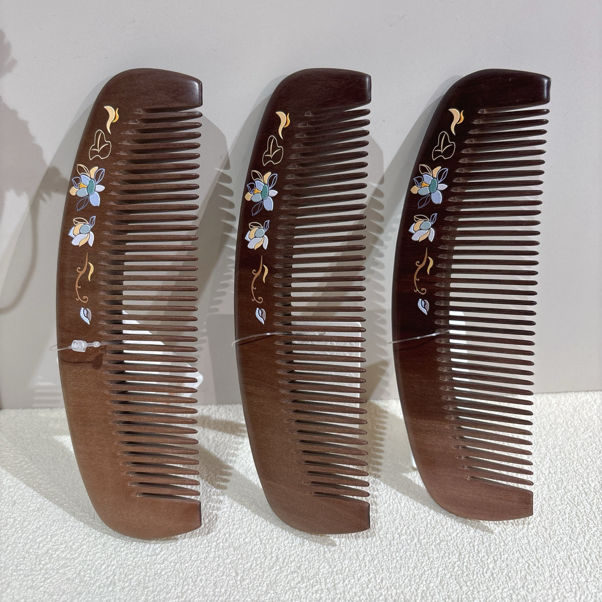 花漫多天然楠木梳子女士长发专用男士家用加厚细齿头梳按摩梳子