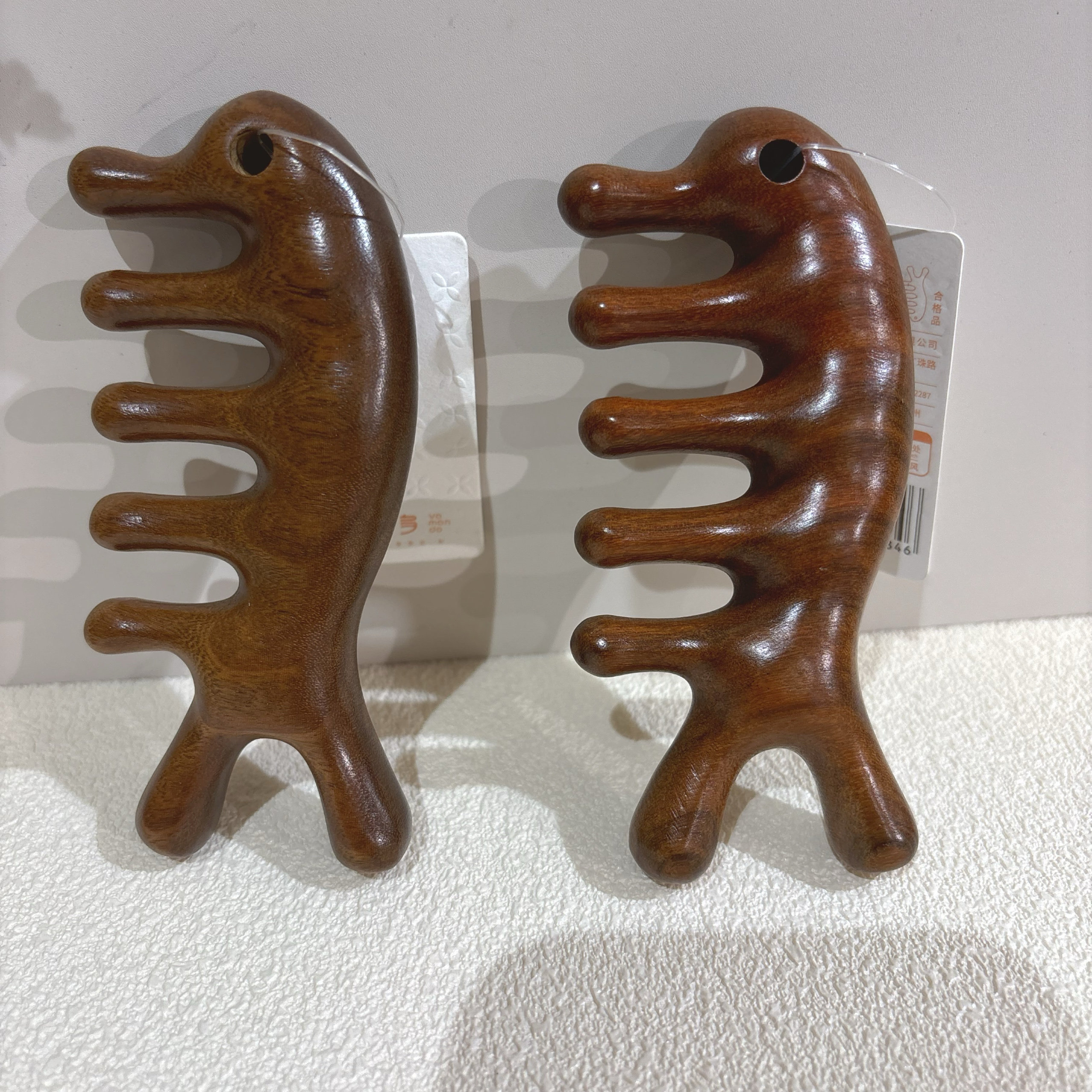 重蚁木梳子穴位头部小海豚刮痧养生梳按摩头皮经络女士专用神器