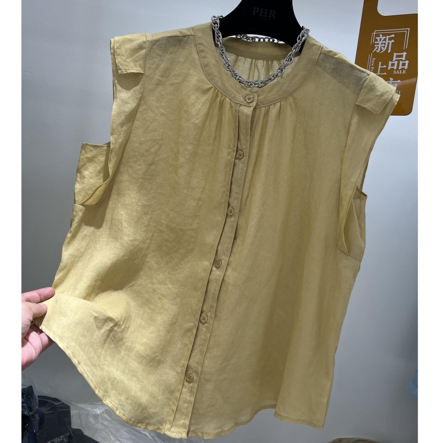 时尚减龄洋气休闲天丝棉麻衬衫女夏季新款文艺宽松圆领小飞袖上衣