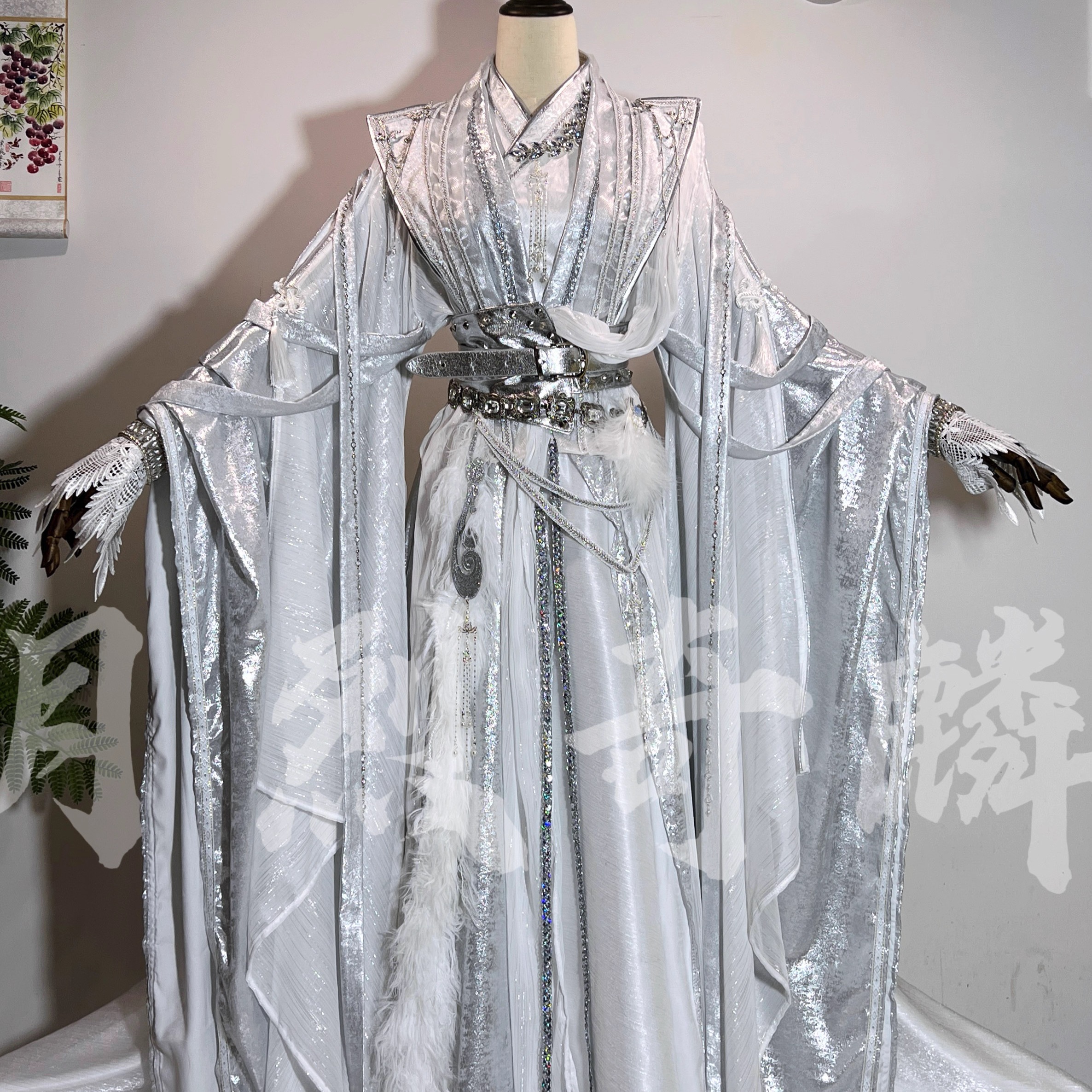 月烈奇麟楚晚宁白衣花城cos服