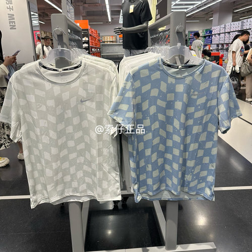 正品Nike耐克 男子夏季运动跑步训练速干透气圆领短袖T恤 DX0871
