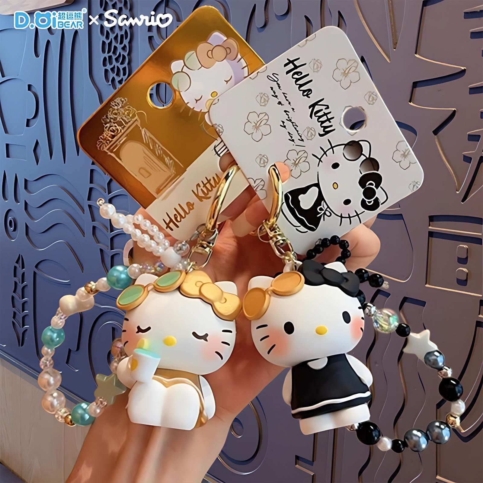 正版三丽鸥HelloKitty悠闲假期凯蒂猫汽车钥匙扣2025新款书包挂件