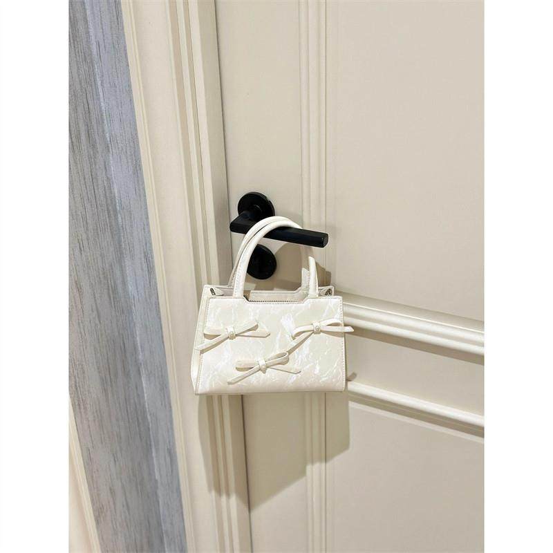 高级感甜美少女包包2025新款小方包小众百搭手提包可爱单肩斜挎包,箱包皮具/热销女包/男包,通用款女包,淘宝优惠券,粉丝福利购,淘宝优惠卷