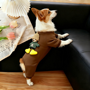 25狗狗新款 饰中型犬柯基法斗秋冬四脚衣 防冻深棕底立体卡通公仔装