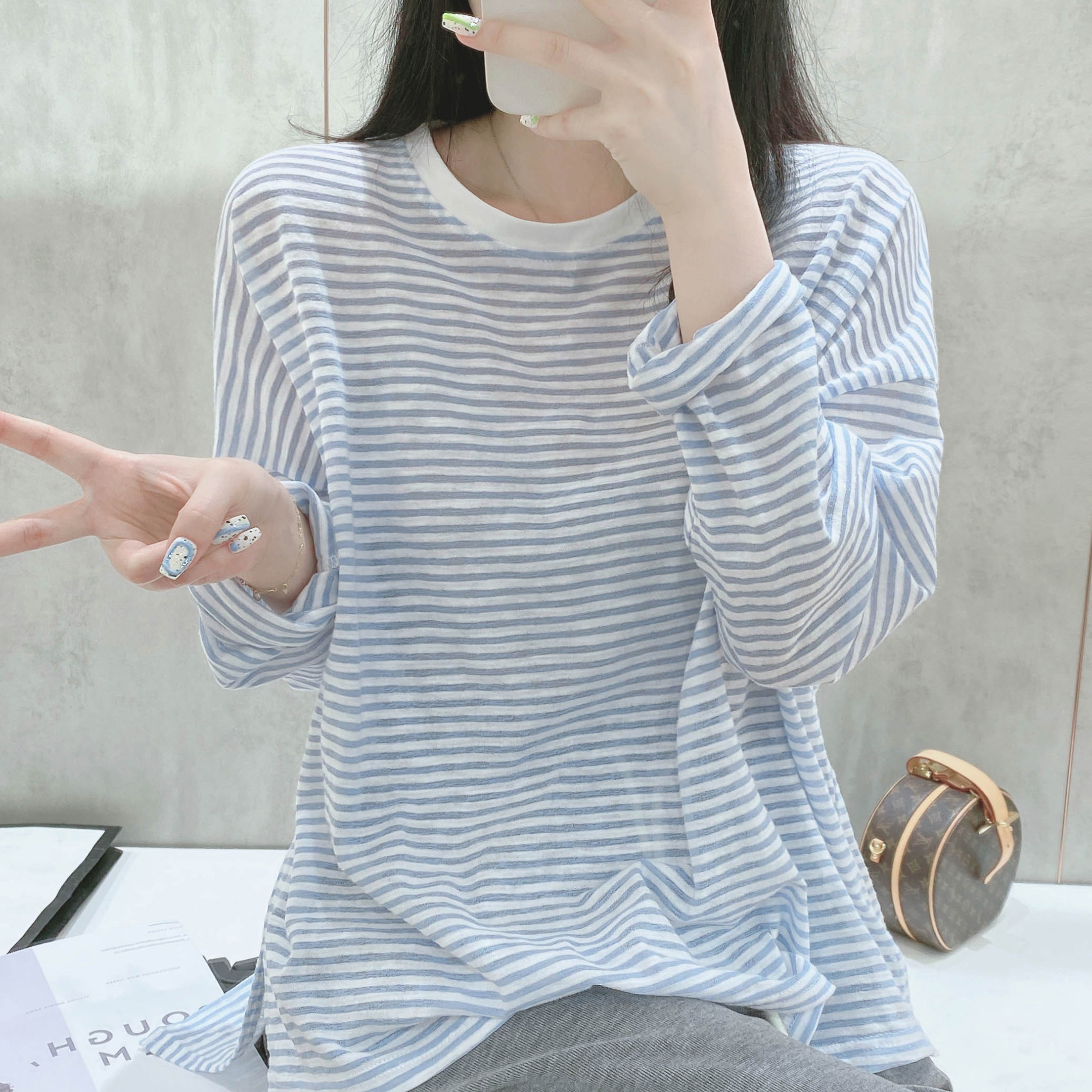 圆领长袖条纹t恤女夏季薄款防晒罩衫宽松显瘦休闲慵懒风撞色上衣