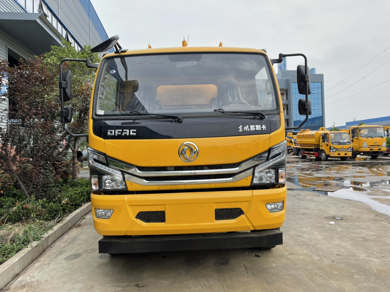 东风大多利卡d7玉柴165清洗吸污车12.5方联合疏通车