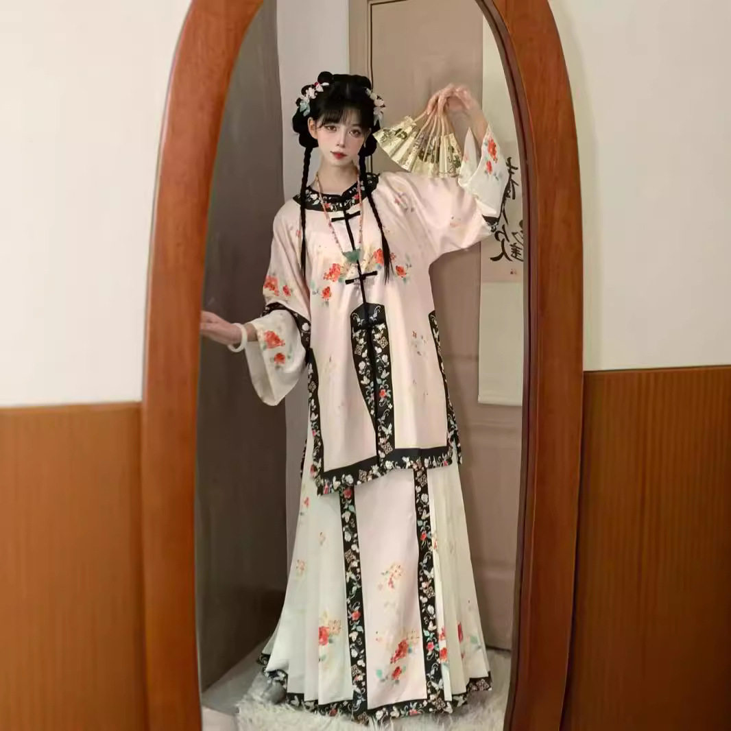 【满园】清汉女复原对襟圆领古董民族服装重工印花格格曹县马面裙,女装/女士精品,汉服半身裙,淘宝优惠券,粉丝福利购,淘宝优惠卷