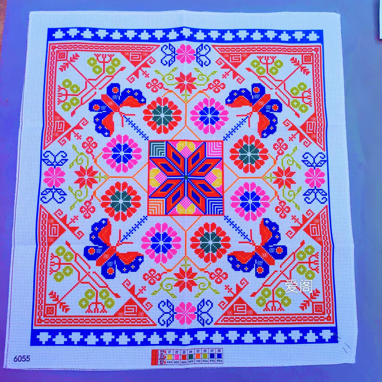 新款婴儿十字绣背带花宝宝背带心绣布配有剪刀针线三股线绣背衫心