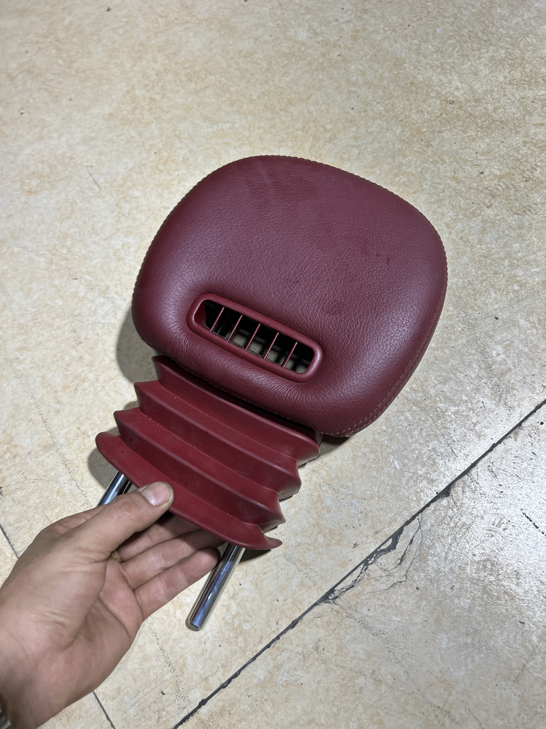 适用奔驰R171 SLK200 SLK300 SLK350座椅头枕座位头靠座椅整头