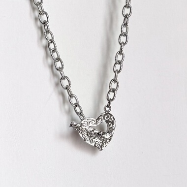 日韩系ins复古浮雕爱心ot扣项链choker小众甜酷y2k辣妹简约锁骨链