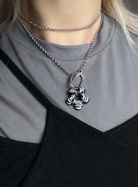 日韩系ins风琉璃暗黑花朵ot扣长项链小众设计感y2k复古甜酷叠戴