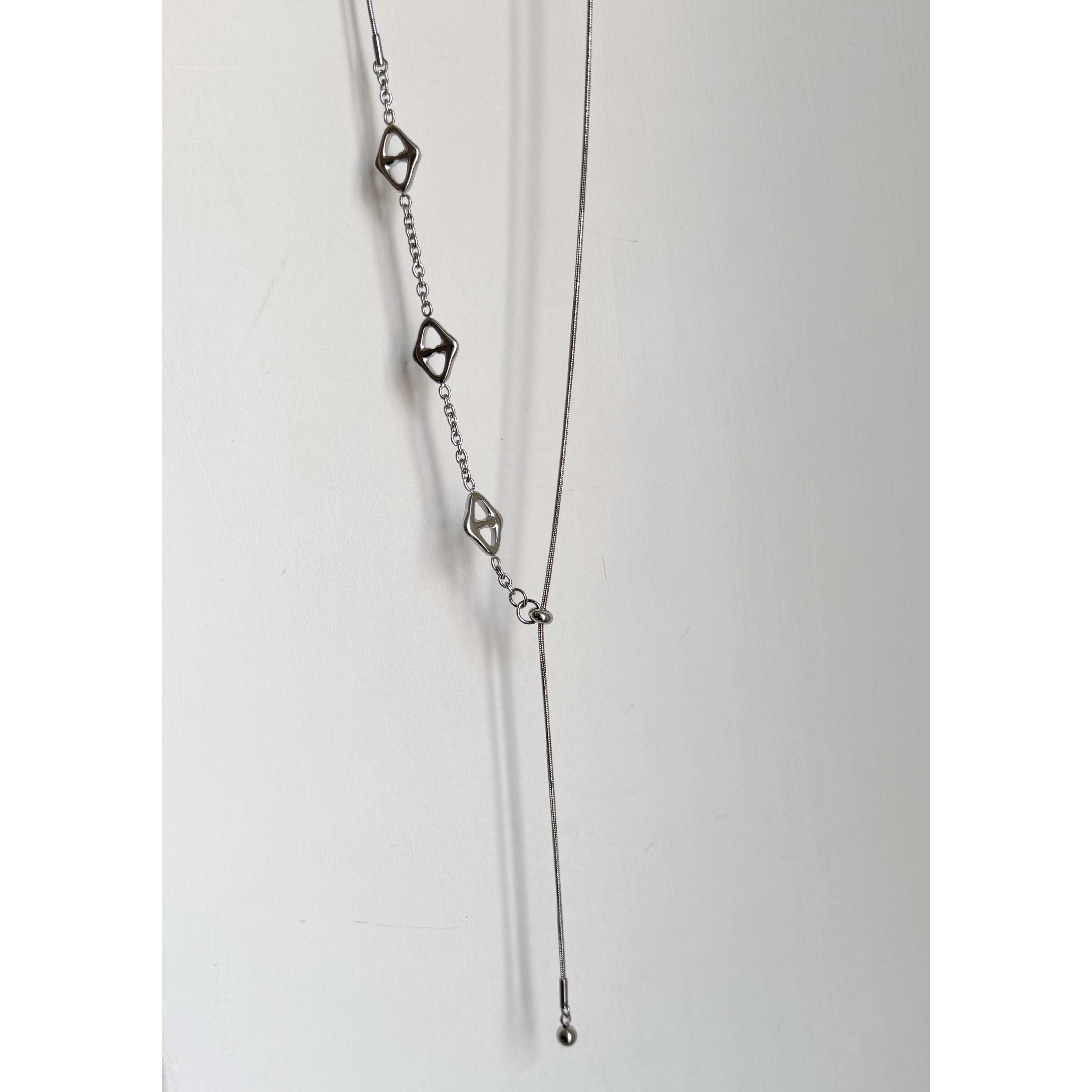 日韩系ins简约镂空猪鼻抽拉调节蛇骨长项链小众y2k甜酷叠戴毛衣链