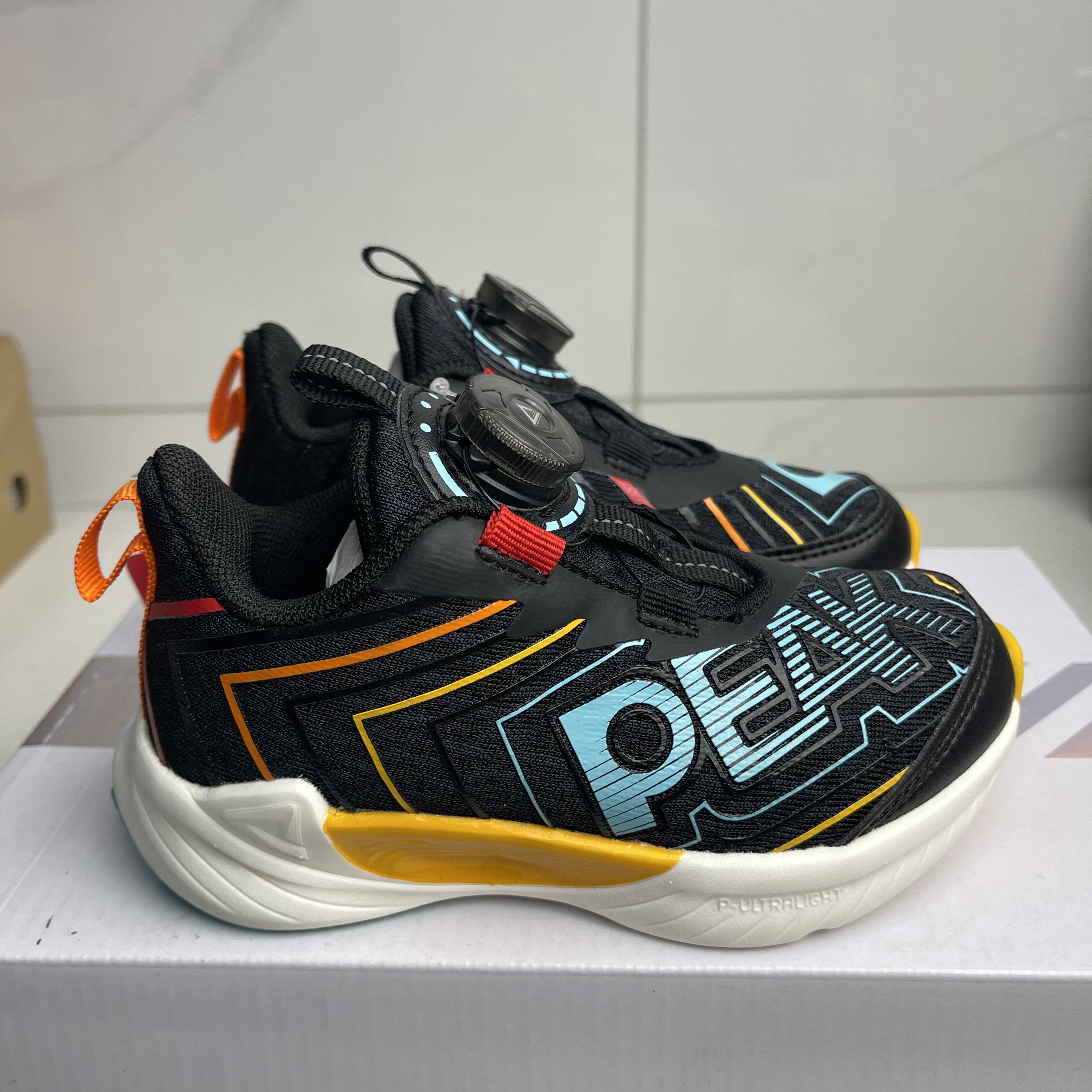 儿童运动鞋撤柜匹克童鞋春秋款男童鞋防滑耐磨休闲鞋轻便女童跑鞋