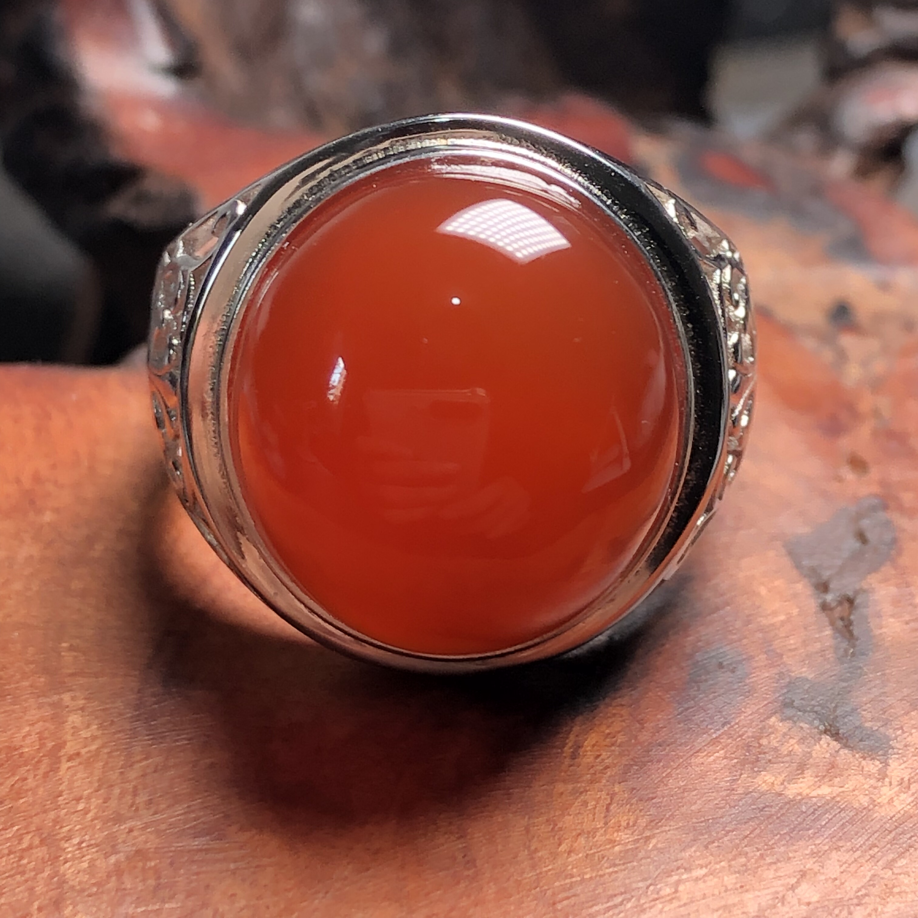 保山南红玛瑙无裂原矿冰红戒面蛋面 男士男款戒指925银镶嵌  11克