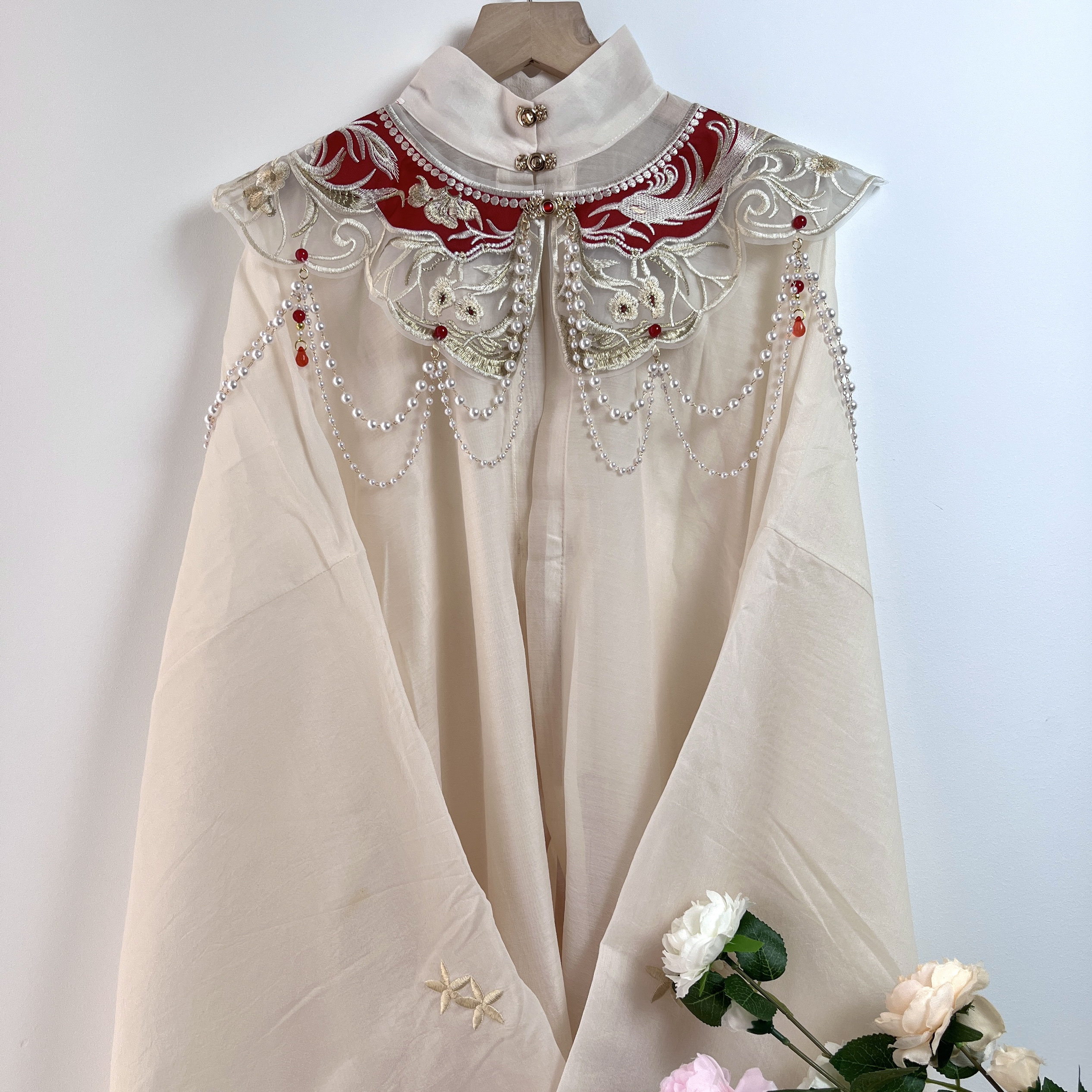 朱雀百搭新娘敬洒服红色中式古风云肩绣花流苏古典汉服马面裙披肩