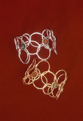 明星同款花神系列镀金双色镂空花朵镶石开口手镯小众设计款送女友