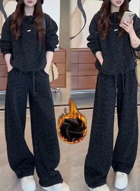 洋气时尚套装女秋冬款宽松显瘦豹纹连帽小标卫衣直筒休闲裤两件套