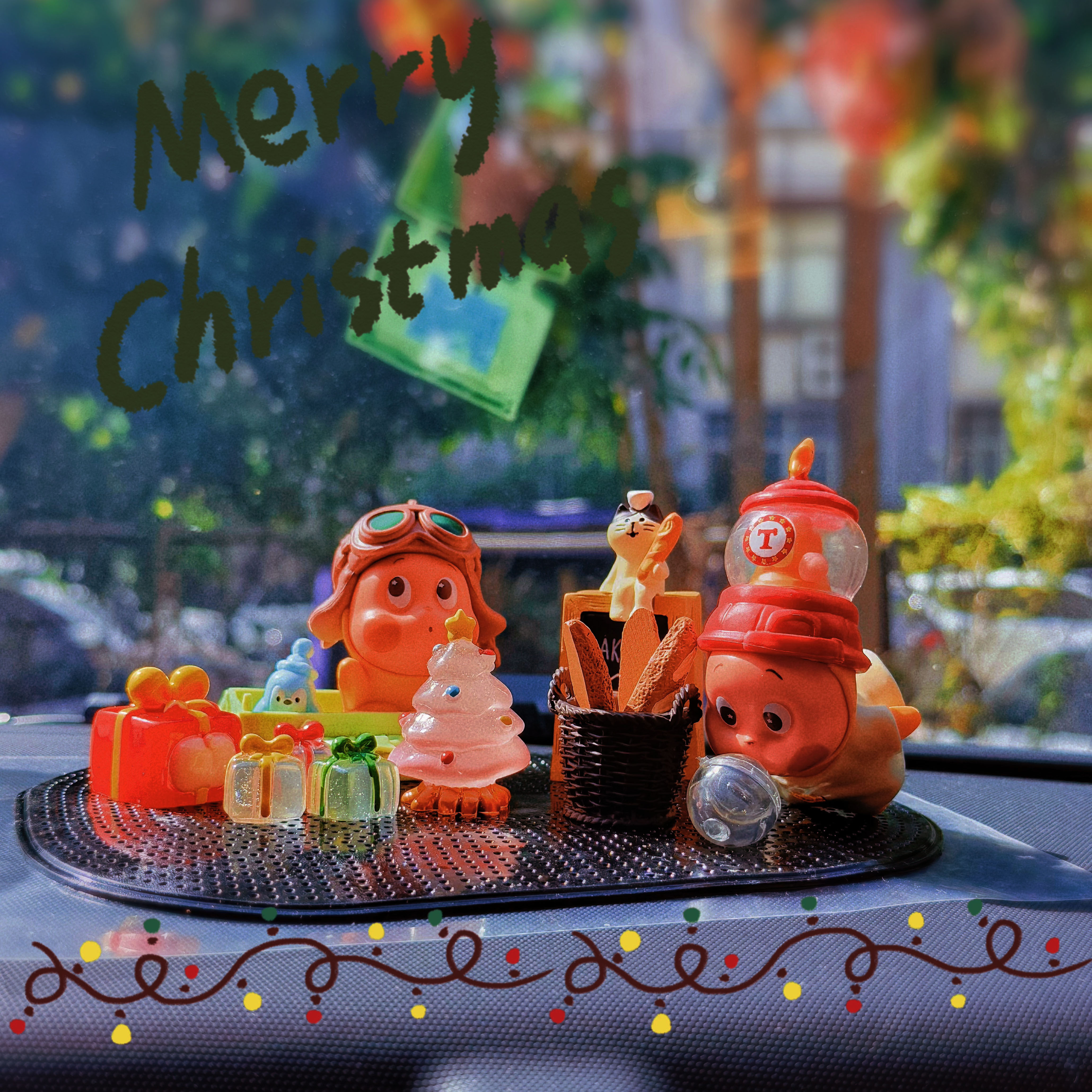 小汽车星星人车载摆件