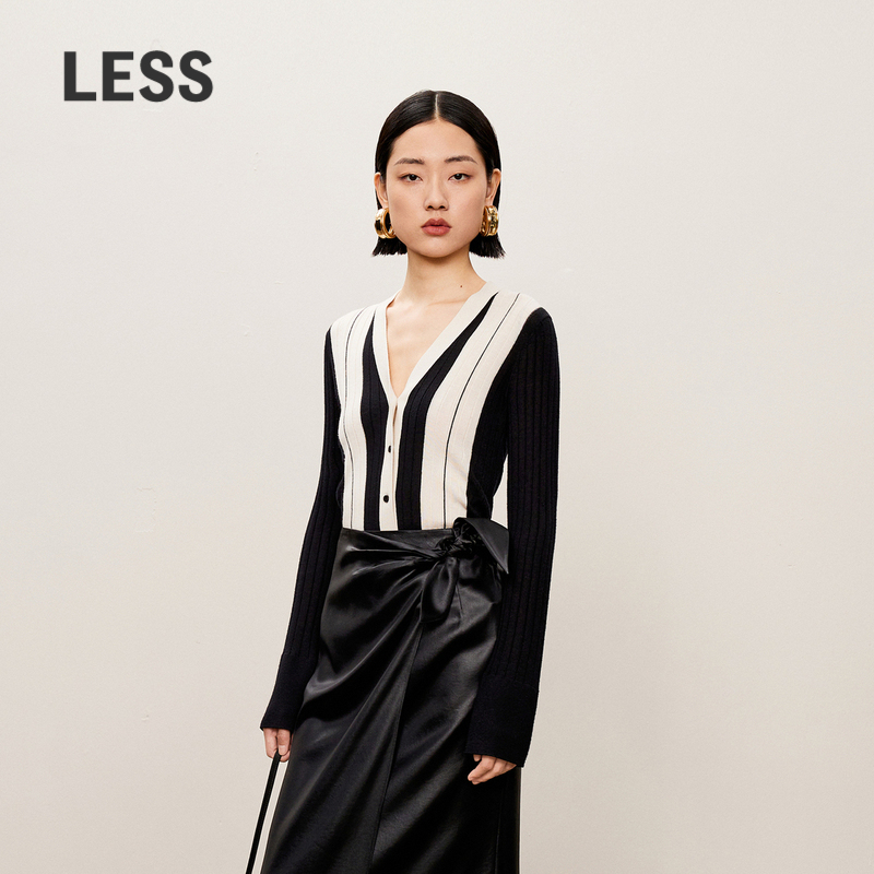 LESS春秋V领线条撞色优雅时尚毛衫女绵羊毛修身针织开衫2O8312520