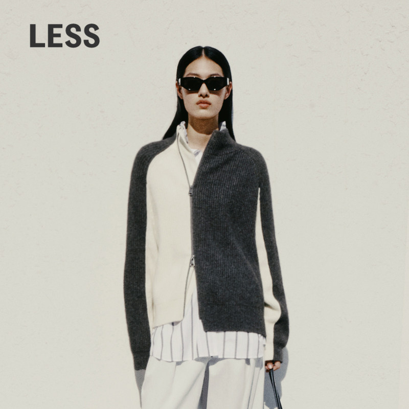 加入运动细节，条纹撞色，穿着时尚运动感