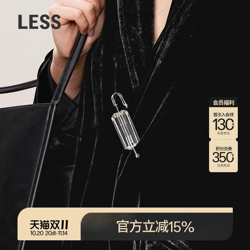 LESS秋大尺寸配饰女时尚优雅气质透明玻璃女式胸针3O8K14470