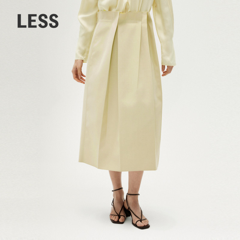 【精工系列】LESS春立体几何感前压褶不规则设计半身裙2O1D13020