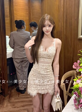 【TiTi美少女】性感纯欲白色蕾丝重工v领吊带连衣裙女显瘦包臀裙