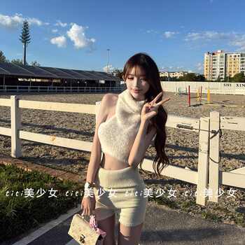 高领修身毛毛内搭毛绒上衣