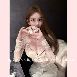 TiTi美少女 短款 辣妹性感v领蕾丝衫 纯欲修身 上衣 内搭打底衫