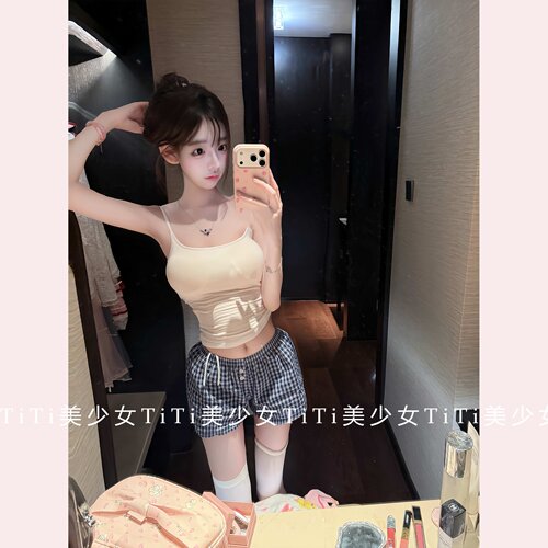外穿背心上衣/条纹休闲短裤