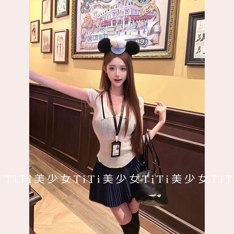 【TiTi美少女】纯欲学院风刺绣短袖polo翻针织衫女辣妹百褶半身裙