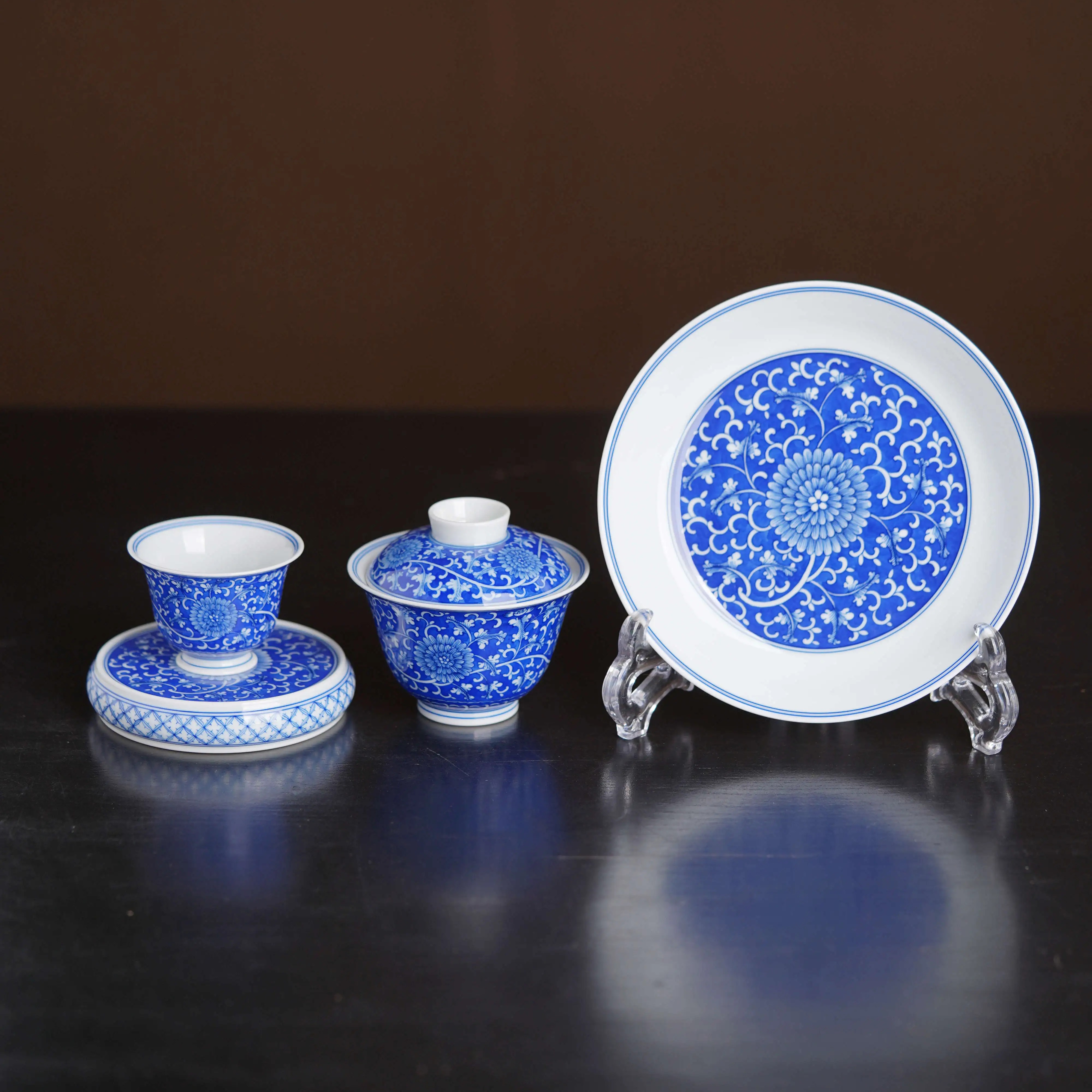 观山见物青花缠枝菊盖碗套组满工画片胎体油润细腻纯手工手绘茶具