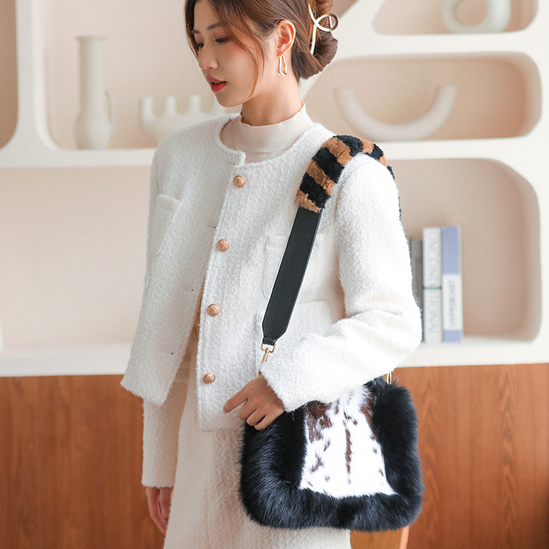 皮草包包女2025秋冬季新款单肩斜跨女包手提兔毛狐狸毛黑白小方包,箱包皮具/热销女包/男包,小方包,淘宝优惠券,粉丝福利购,淘宝优惠卷