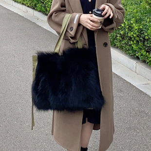 时尚 大容量女包手提包狐狸毛托特包 设计皮草包包单肩包毛毛包冬季