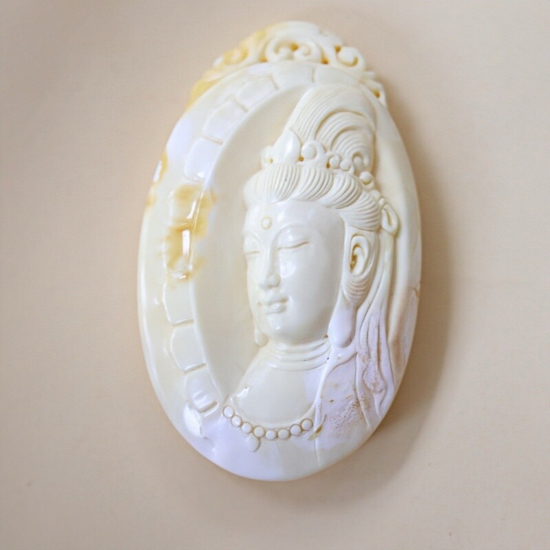 正品天然俄料精品原矿白蜡蜜蜡观音菩萨吊坠女款文玩收藏珠宝饰品