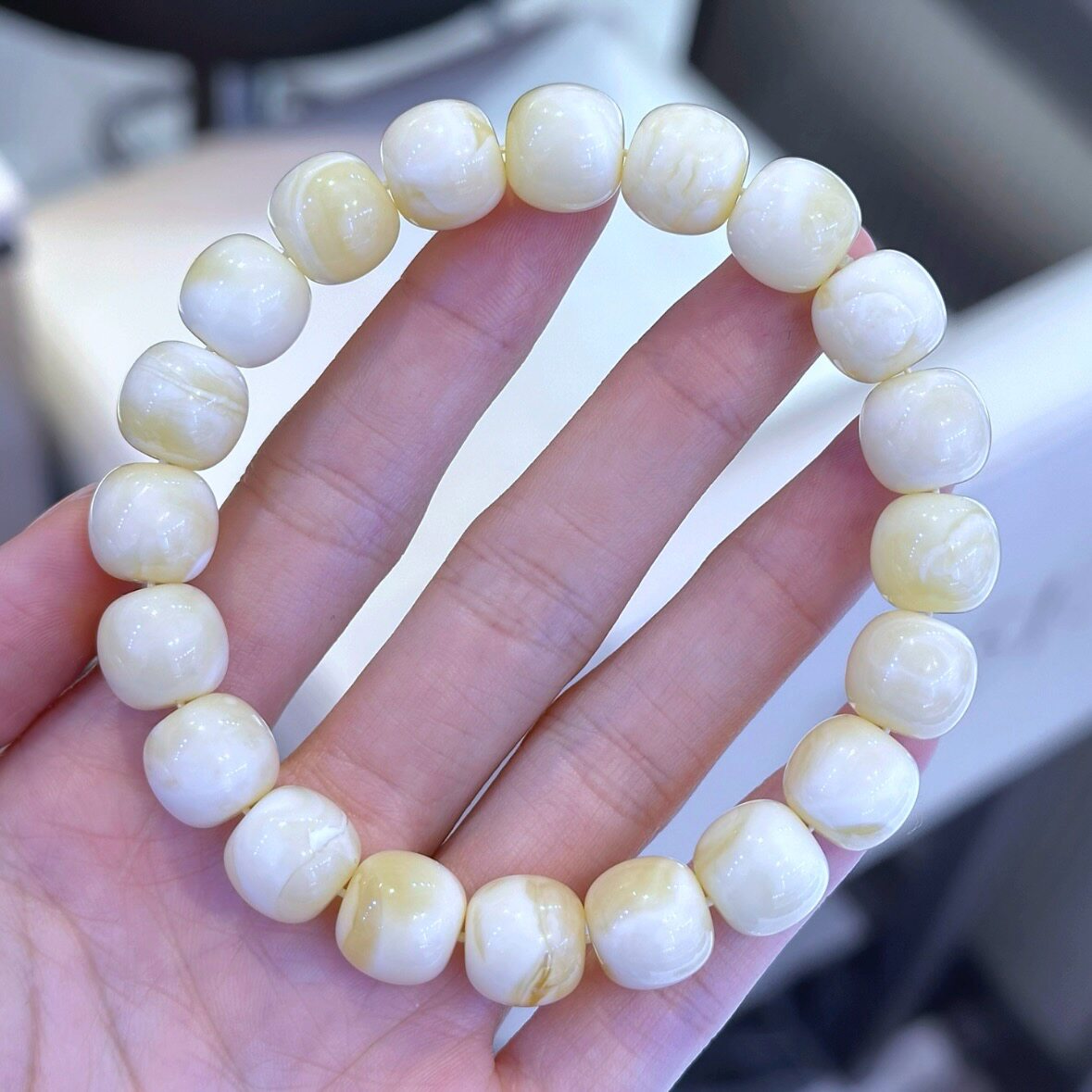 正品天然俄料原矿浓白花蜡蜜蜡11mm高桩老型手链女款文玩珠宝饰品