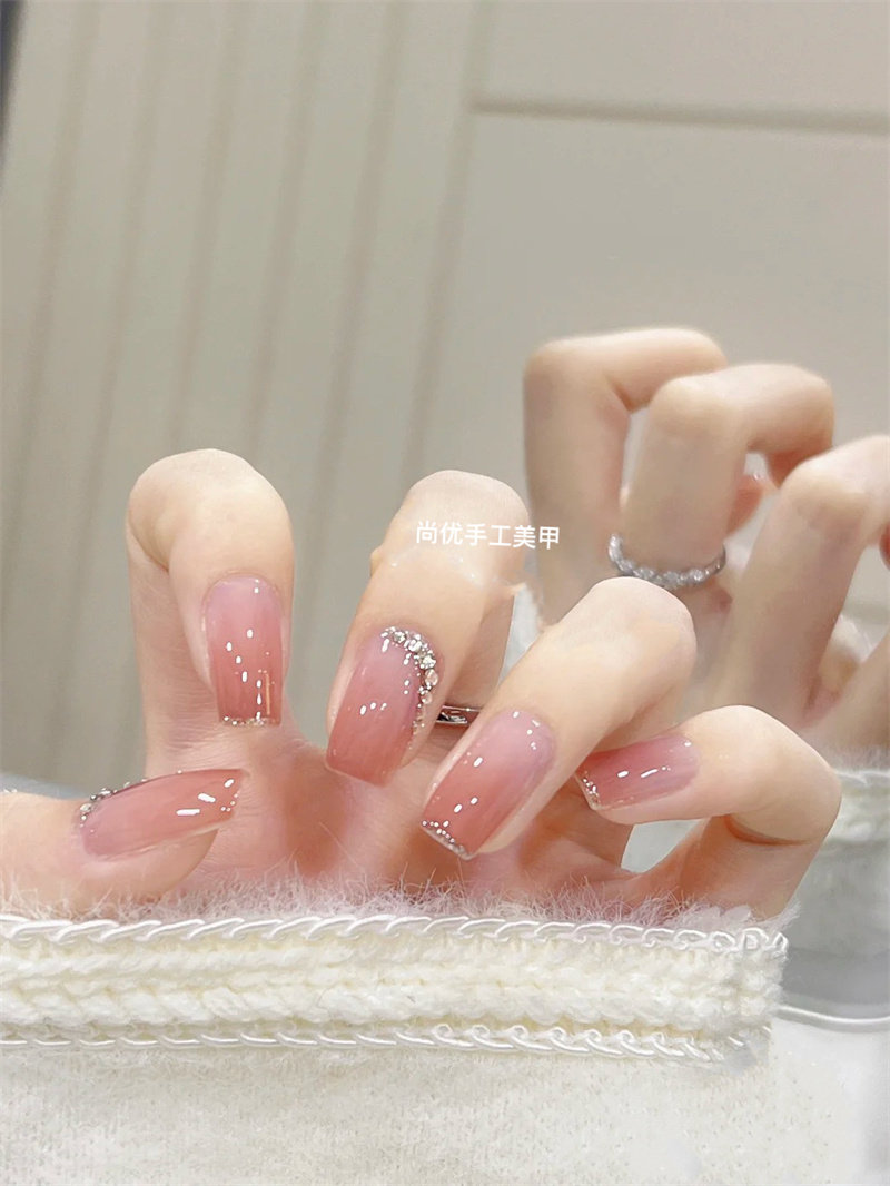 网红成品甲片渐变粉美甲水钻纯手工超闪穿戴甲气质新娘假指甲贴片