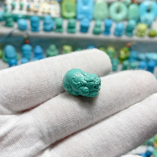 天然松石小貔貅通孔 11.5乘17.6