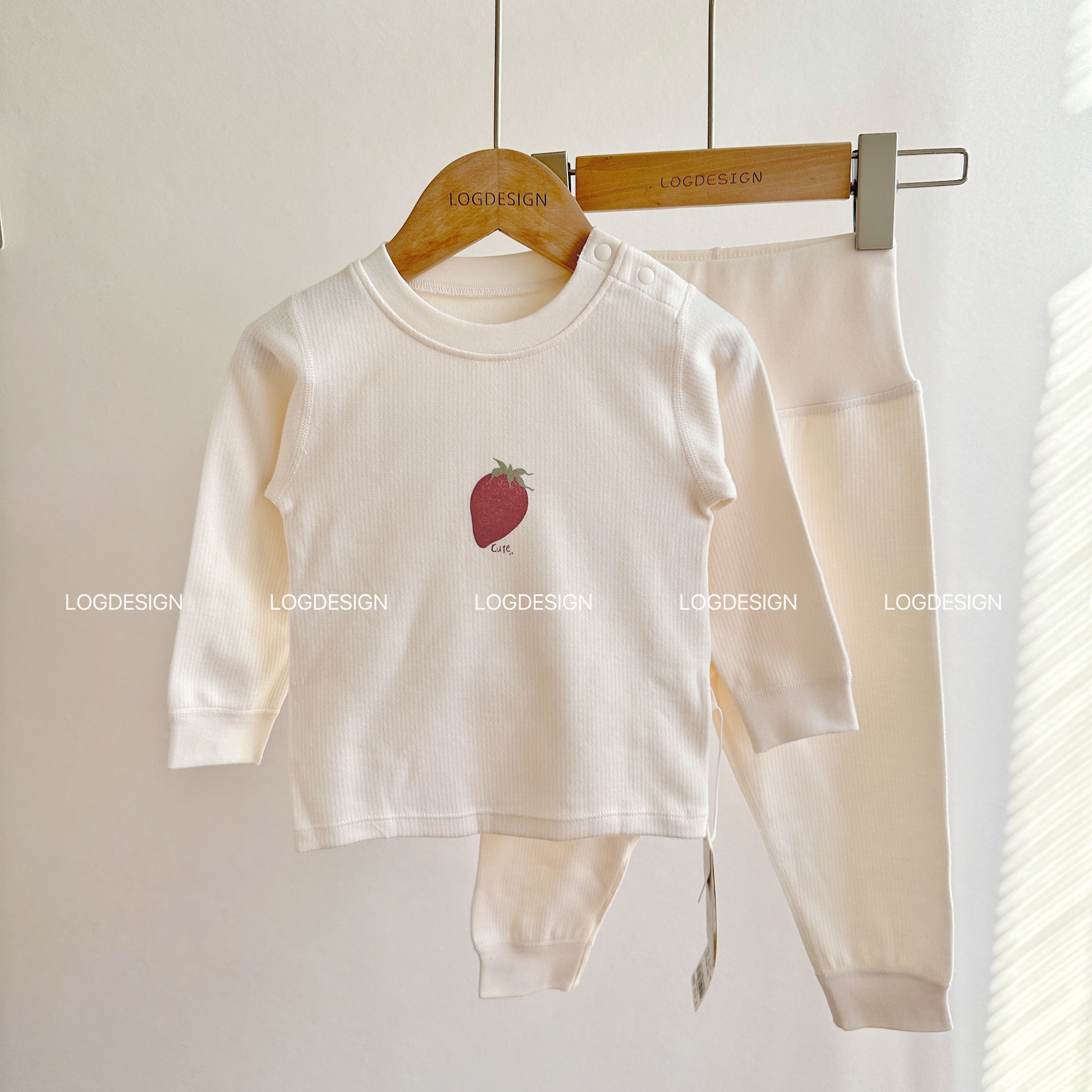 娃丽比2025新款秋冬男女宝宝秋衣秋裤分体衣上衣保暖打底衣居家