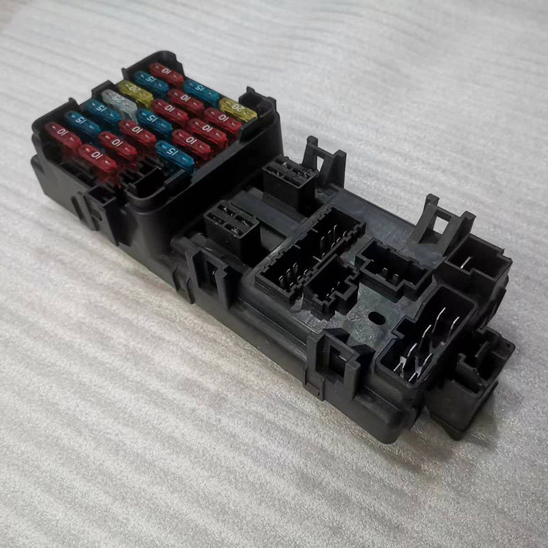 奇兵黑金刚仪表台保险丝继电器