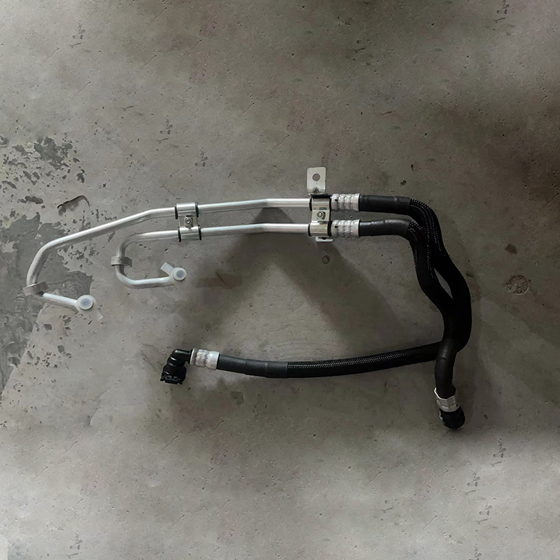 CS10迈途增压器进回油管